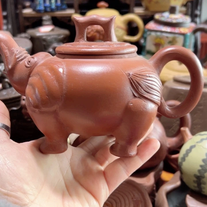 紫砂壶收藏起来了！