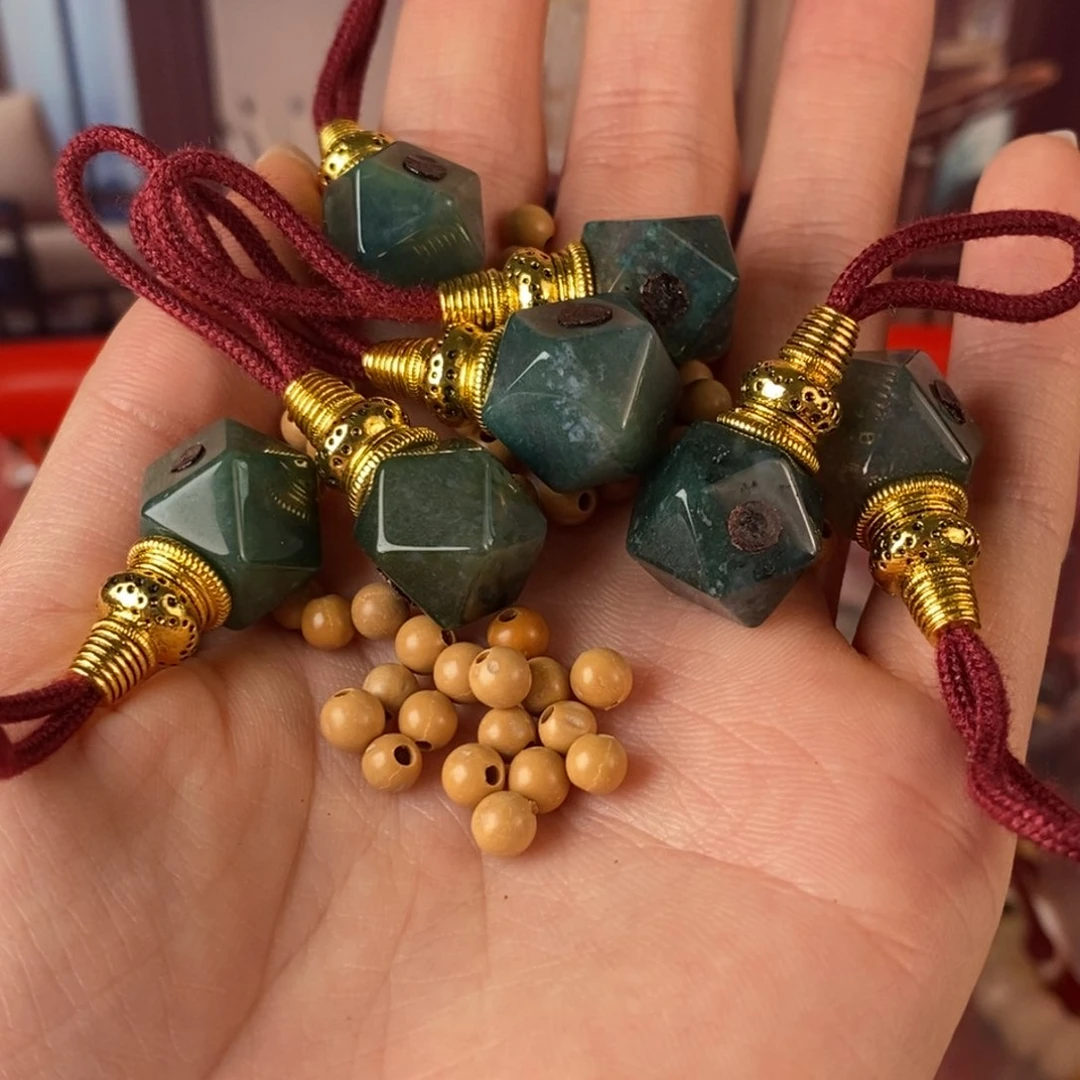 柏香籽/百香籽吊坠12