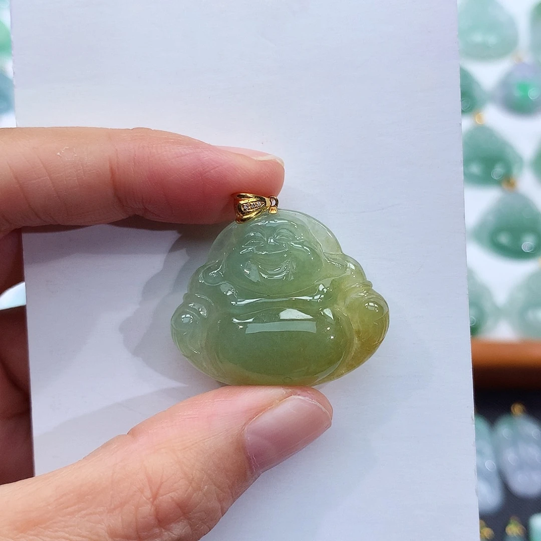 翡翠18K金镶嵌颈饰翡翠吊坠