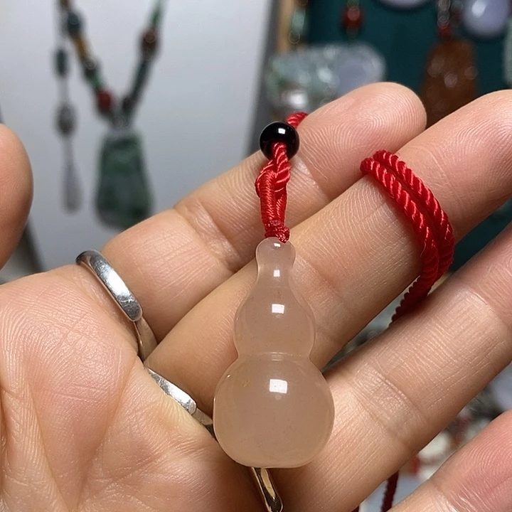 吊坠(赠链)未镶嵌翡翠