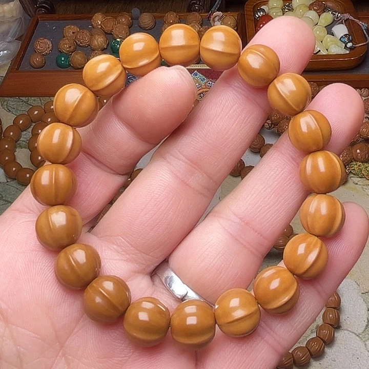 猴头核桃手串猴头雕刻精工小鲨鱼鳍手串单圈