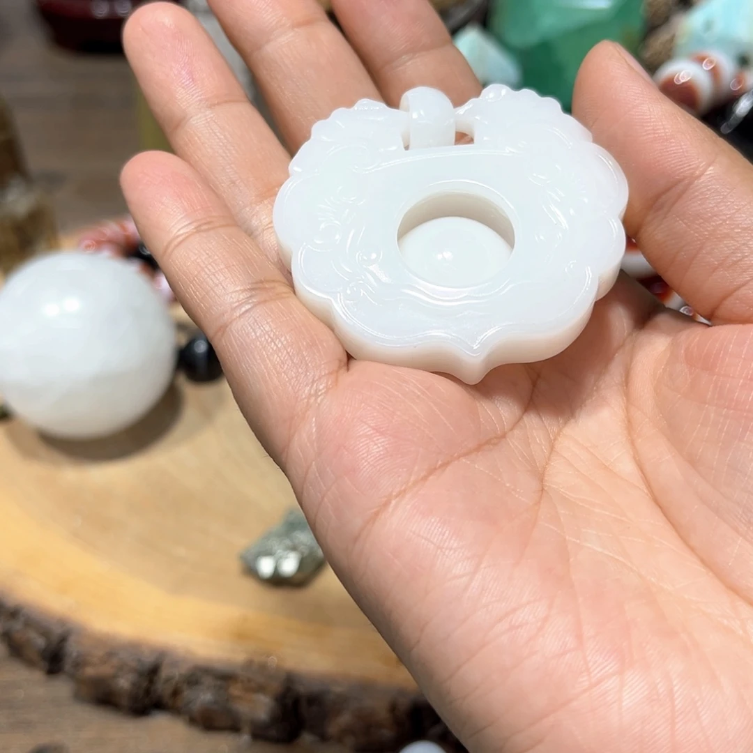 未镶嵌珠宝半成品水晶多样性发其一微瑕