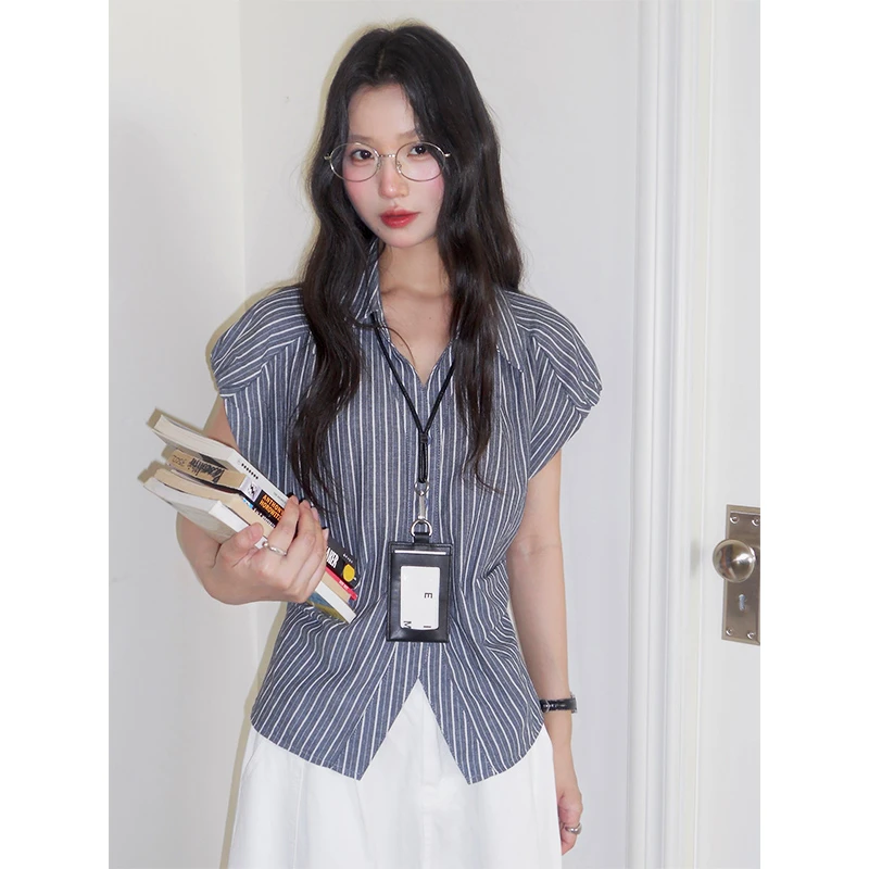 复古条纹衬衫女短袖夏季流行韩系通勤褶皱收腰显瘦气质设计感衬衣
