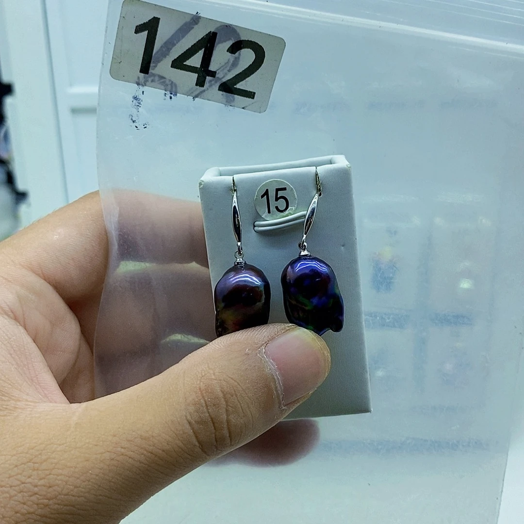 淡水珍珠颈饰合金