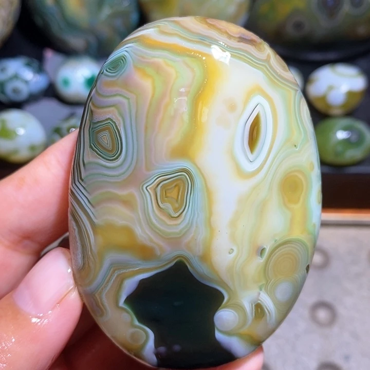 玛瑙/玉髓未镶嵌珠宝半成品