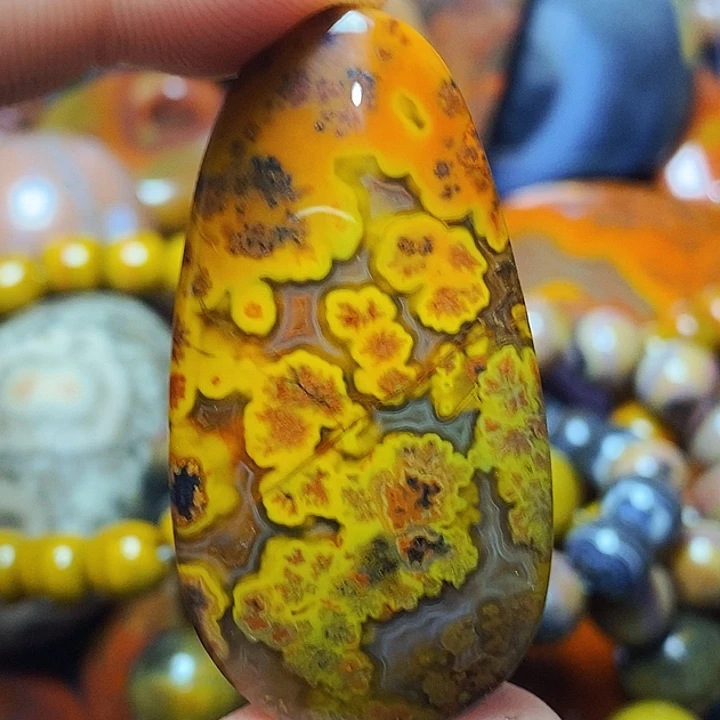 玛瑙/玉髓未镶嵌战国红