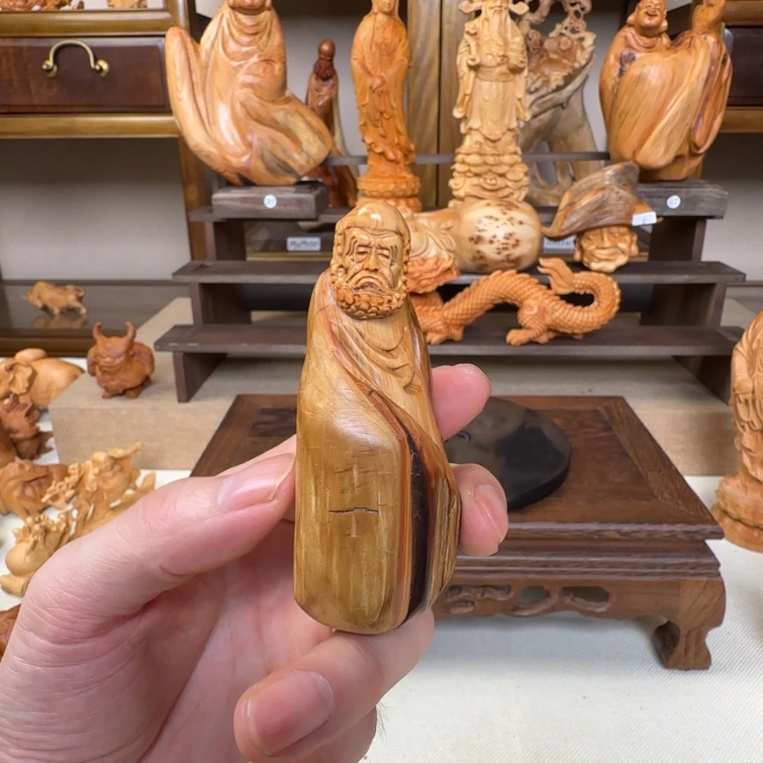 崖柏小木匠艺雕一物一拍