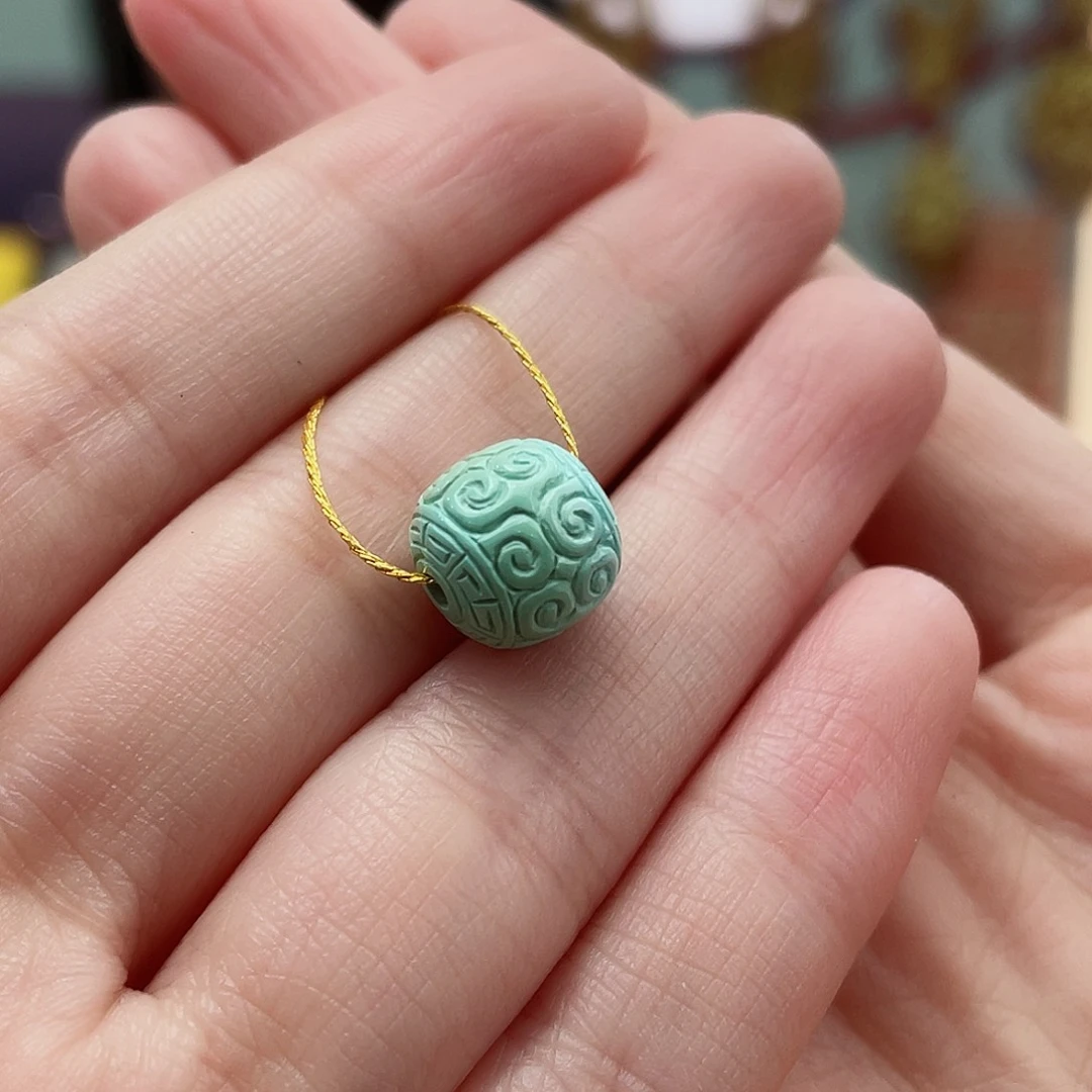 绿松石颈饰未镶嵌