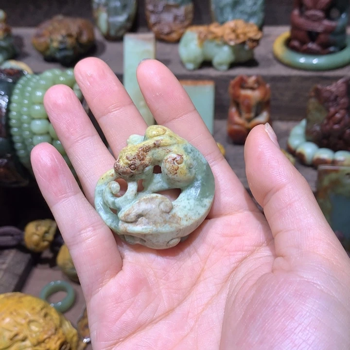 岫岩河磨玉（透闪石质玉）未镶嵌挂件