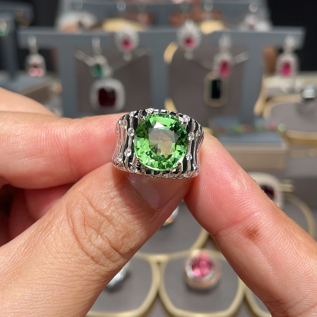 18K金镶嵌戒指碧玺7.38ct