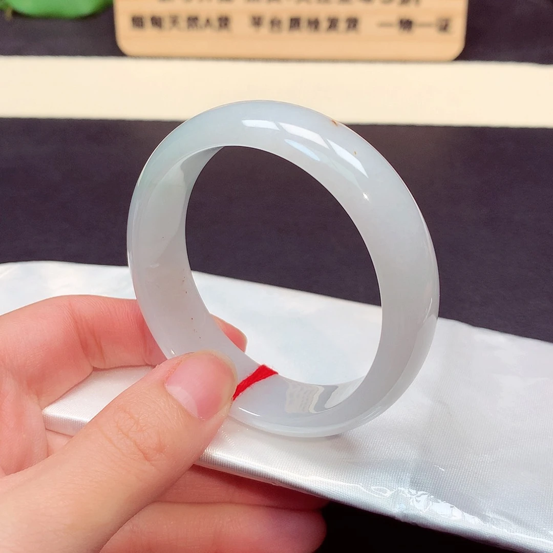 翡翠手镯未镶嵌503号