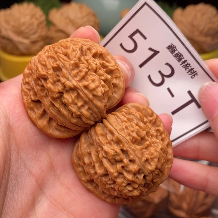 文玩核桃把件汉高楼40