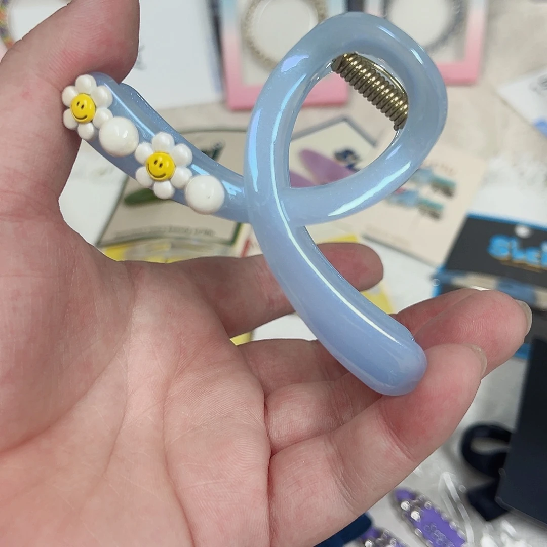 蓝色抓夹炫彩蓝色