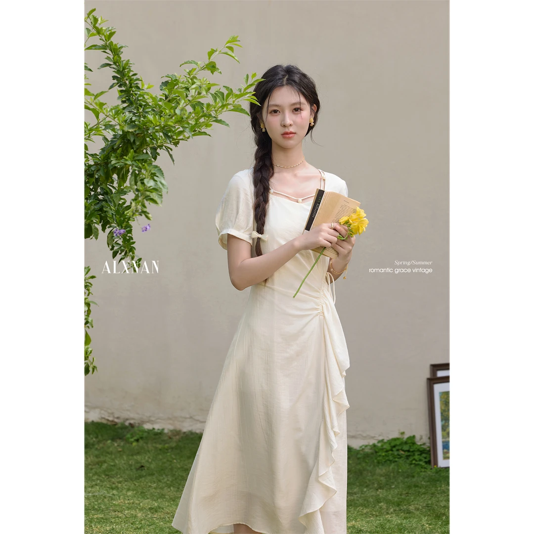 【粉丝福利】鹿向南「白茶琉璃」法式连衣裙夏季新设计感长裙女L53606
