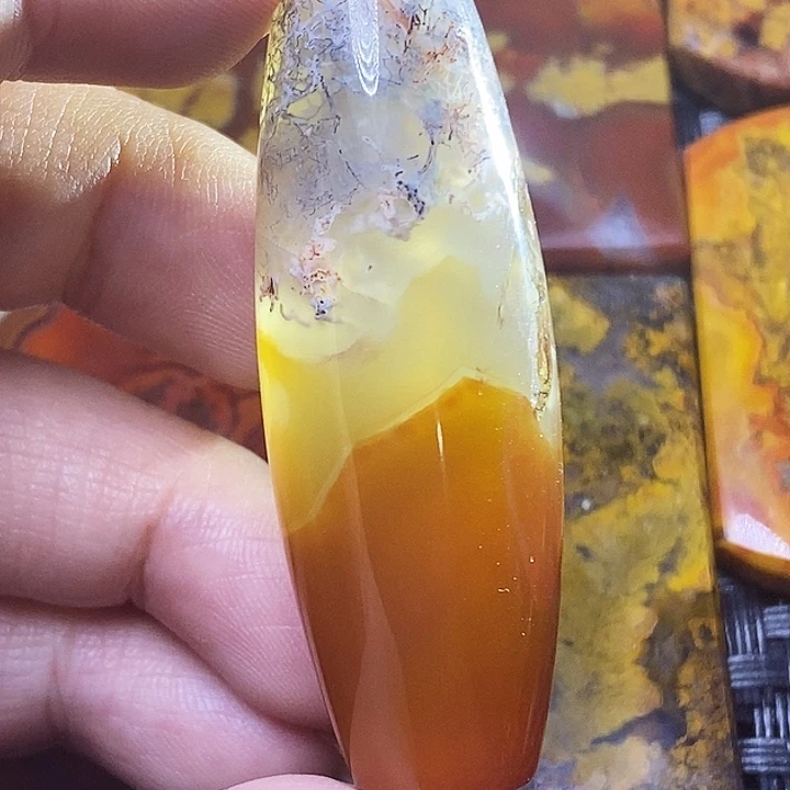 玛瑙/玉髓合金颈饰