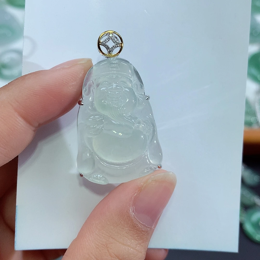 翡翠18K金镶嵌颈饰财爷