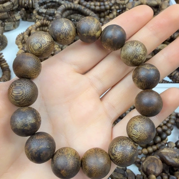 沉香手串沉香绿奇楠圆珠卡十五单圈超九九分节油20