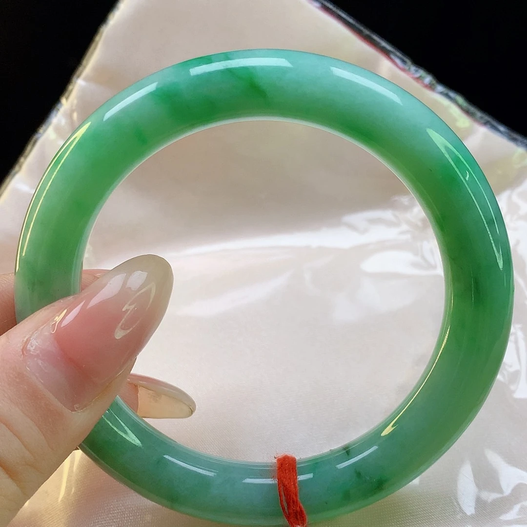 翡翠手镯未镶嵌天然翡翠9039