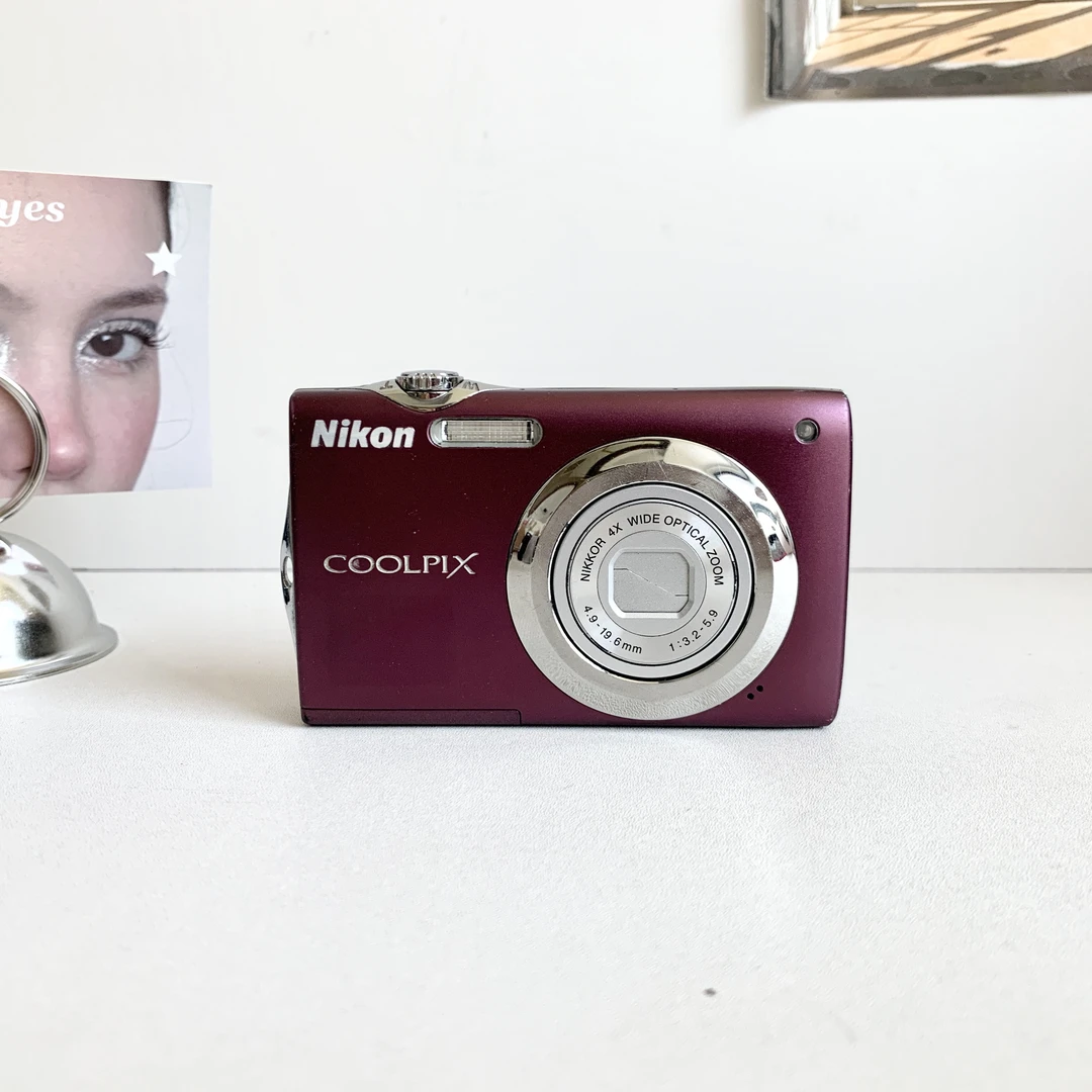 9新 Nikon/尼康 S3000紫色 1200万像素4倍变焦 人像柔焦亮白质感