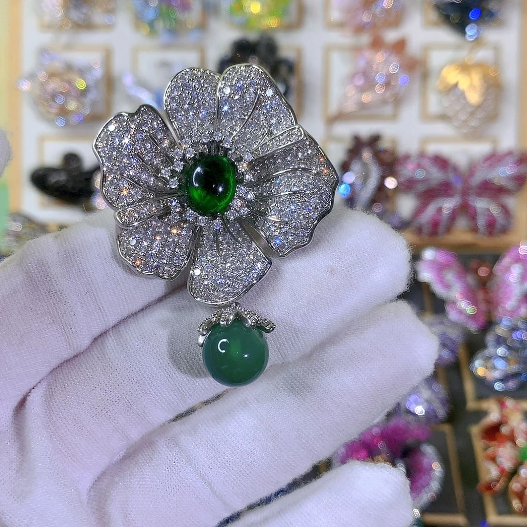 合成立方氧化锆铜胸针胸花