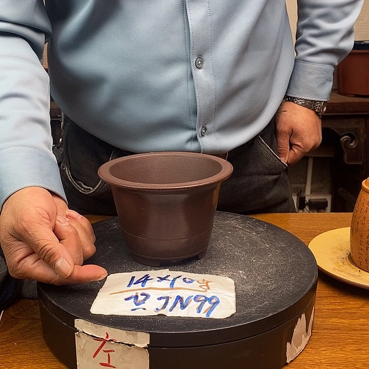 紫砂花盆货号一只JN99