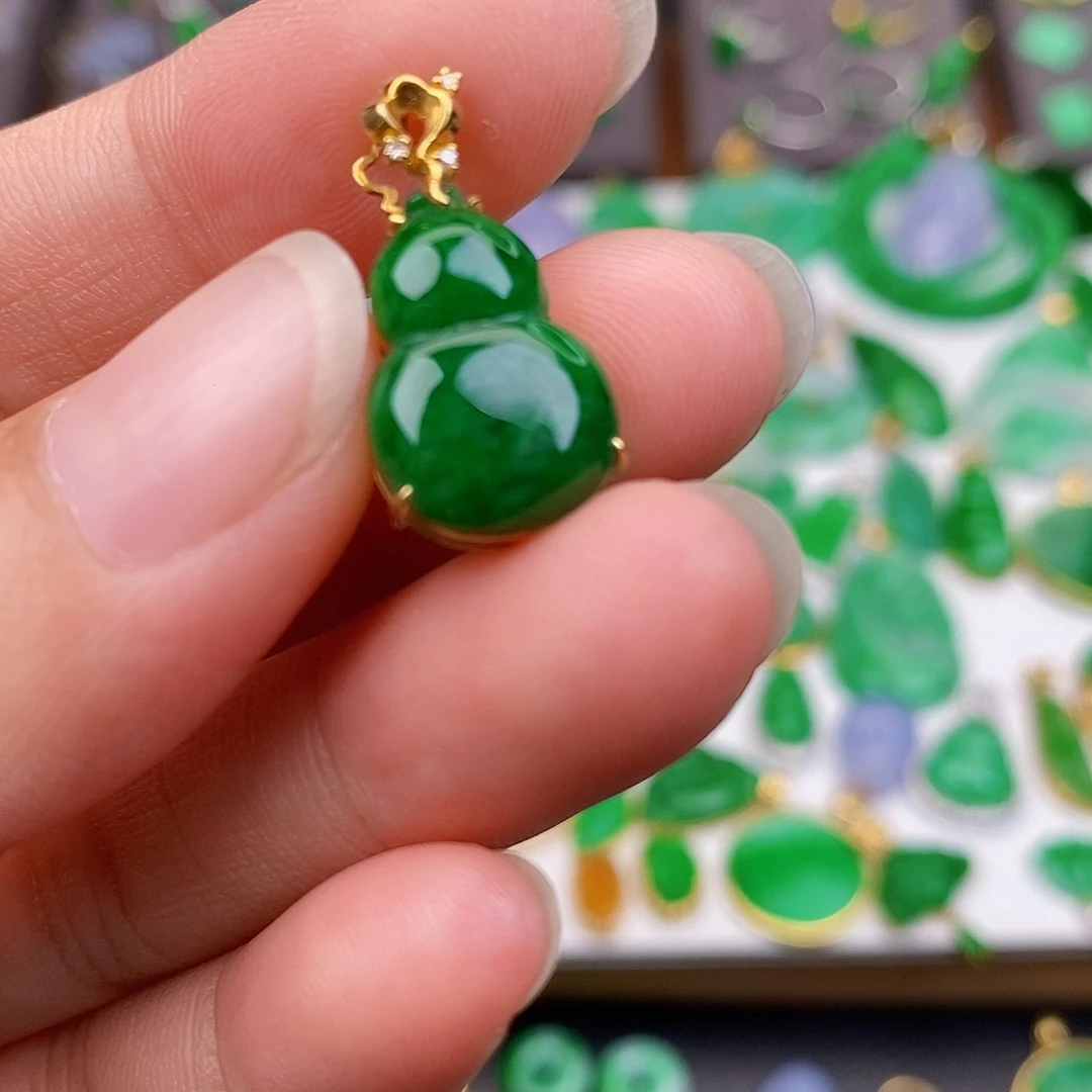 翡翠18K金镶嵌吊坠(不含链)