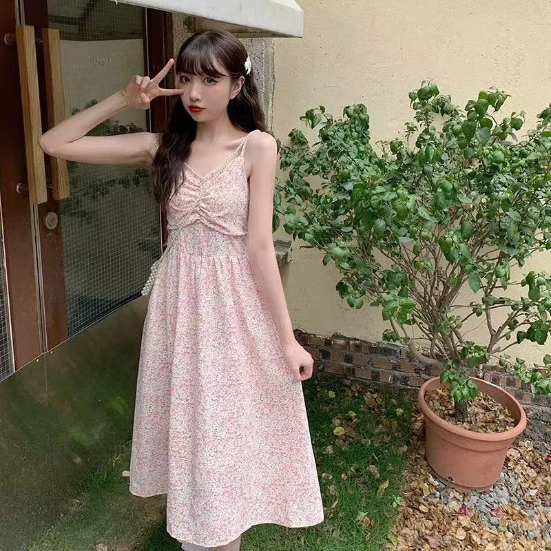 901碎花连衣裙夏季新款吊带纯欲风温柔茶歇甜美韩版长裙显瘦气质