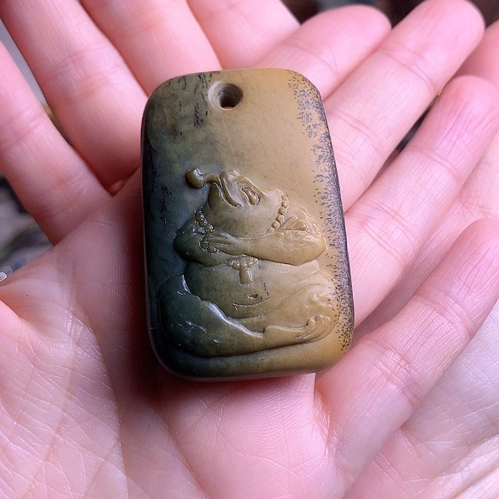 岫岩河磨玉（透闪石质玉）挂件未镶嵌大*