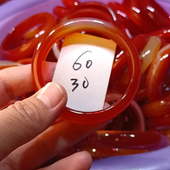 玛瑙/玉髓未镶嵌手镯