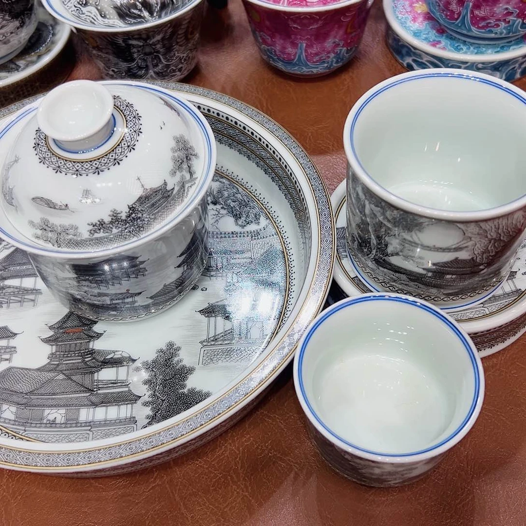 摆件景德镇陶瓷艺术展在上海举办的