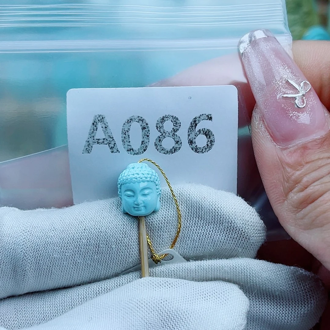 一***笑绿松石未镶嵌珠宝奇石