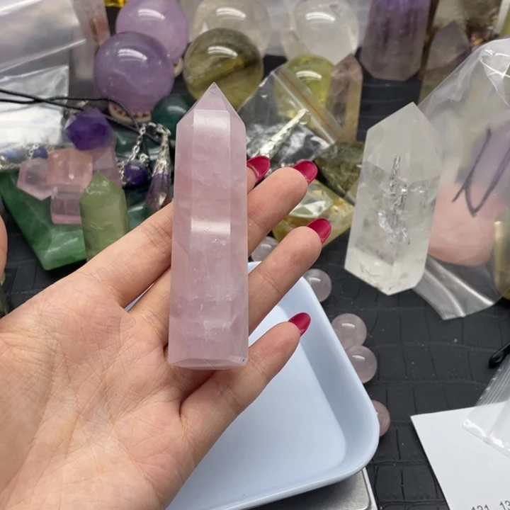 发饰未镶嵌水晶。*～天然水晶30