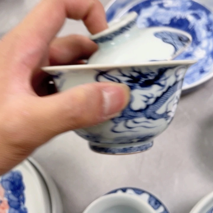 瓷片景德镇青花穿云龙大盖碗