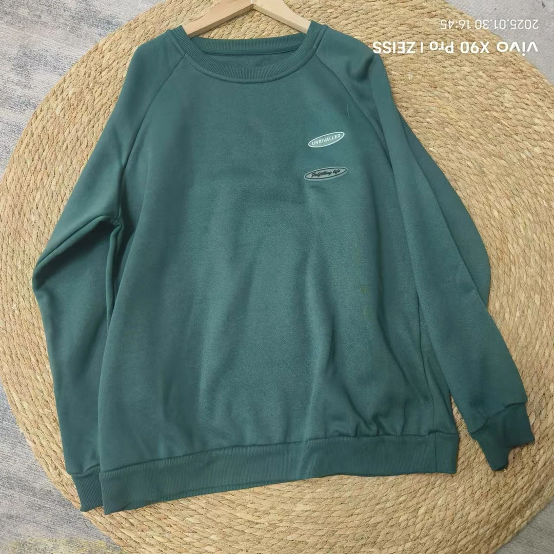 唯琳剪标 8仓B8-4-3156款 墨绿色薄绒卫衣