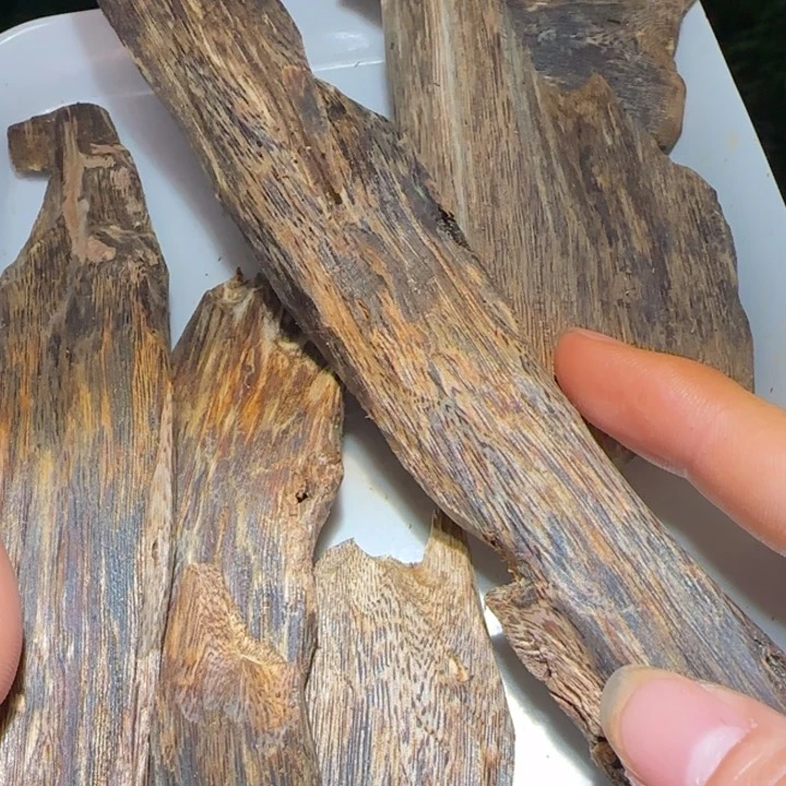 手把件沉香张勺子块料122克