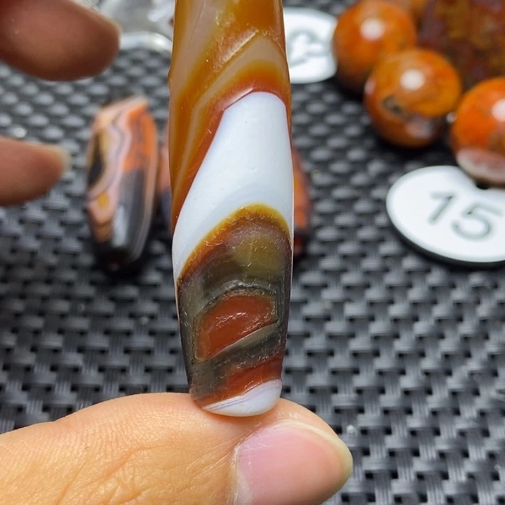 玛瑙/玉髓颈饰未镶嵌