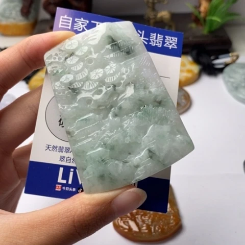 翡翠未镶嵌颈饰翡翠