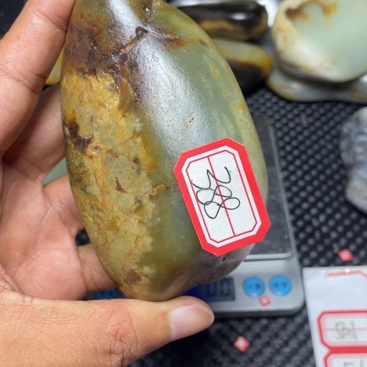 颈饰未镶嵌和田玉388
