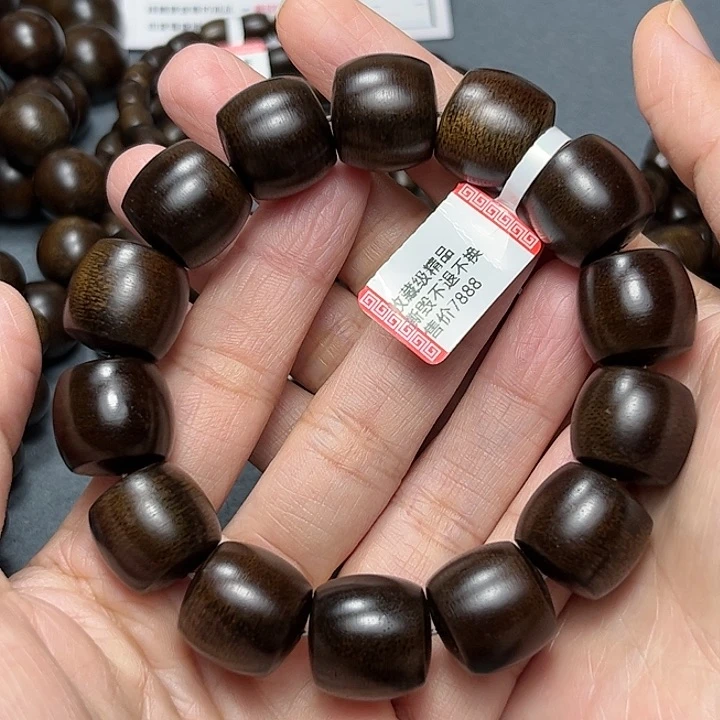 沉香手串白棋玉化