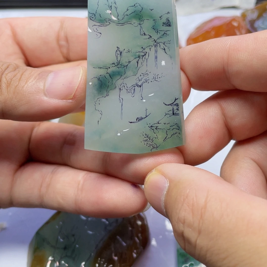 定制翡翠未镶嵌翡翠