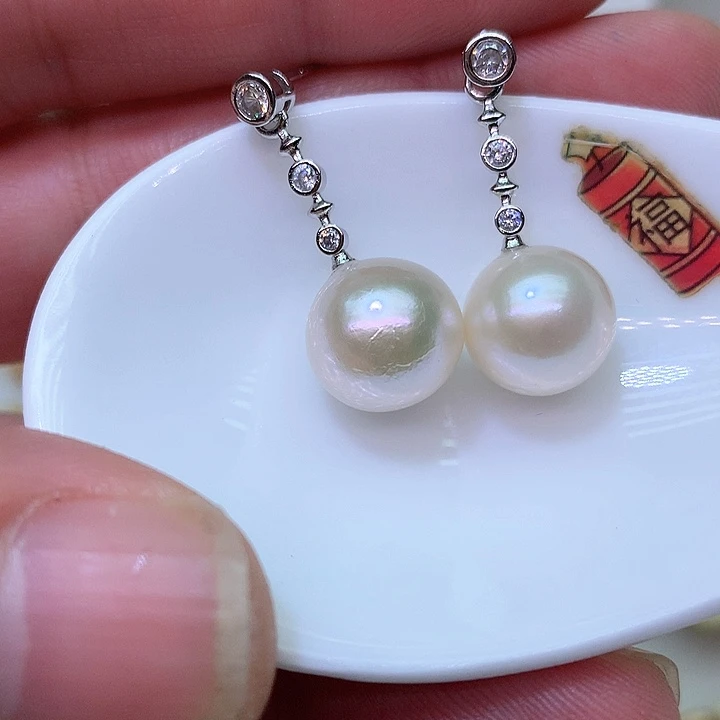 银S925镶嵌耳饰淡水珍珠