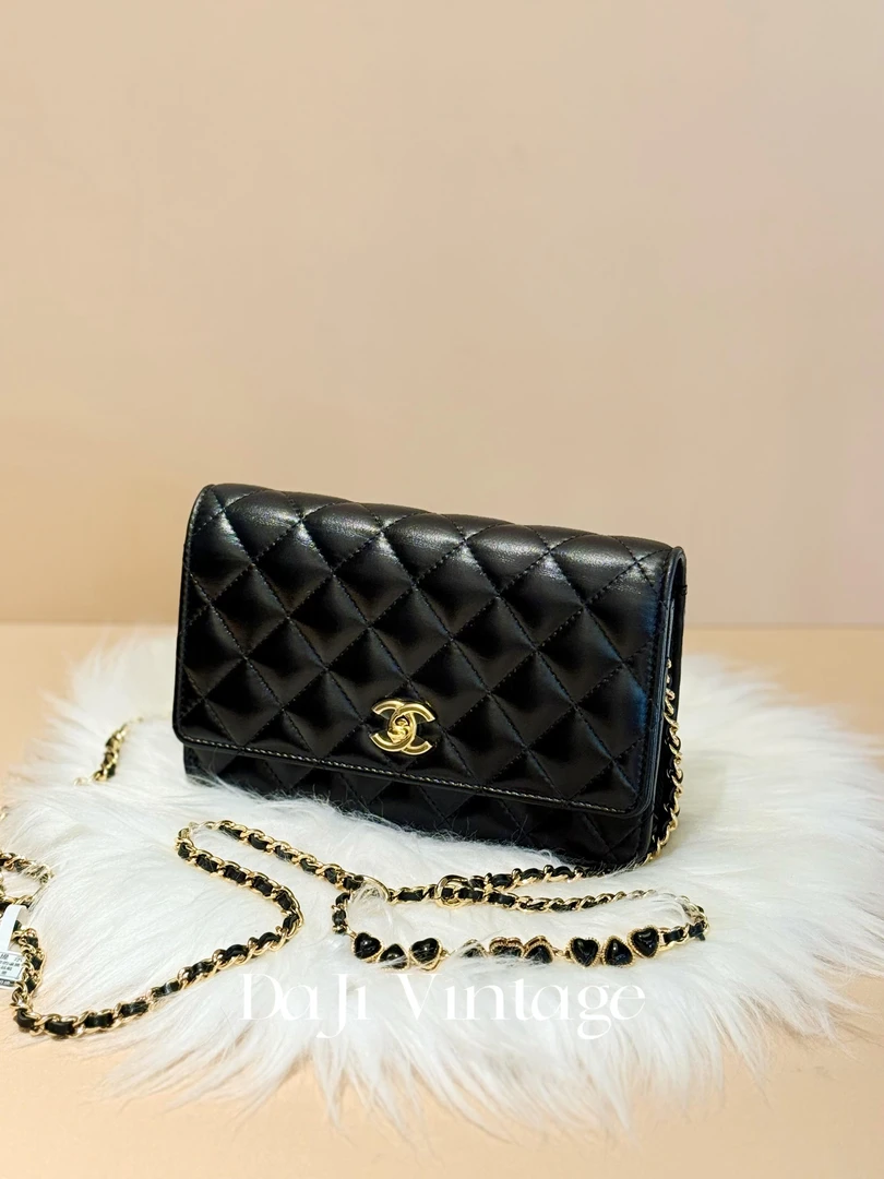 99新 Chanel/香奈儿 大吉中古/Chanel香奈儿黑金珐琅爱心链条woc
