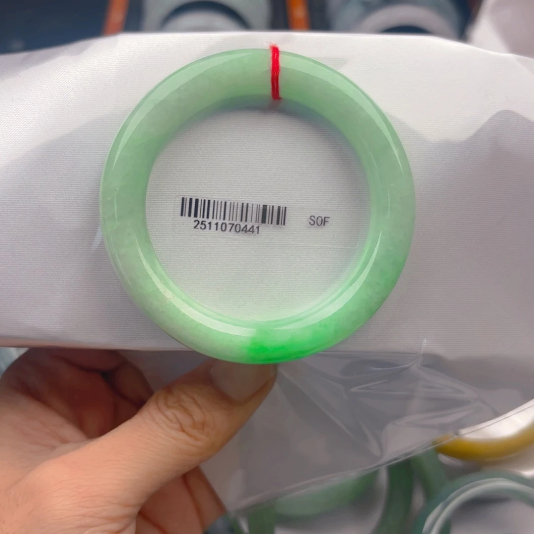 翡翠未镶嵌手镯5354. 119