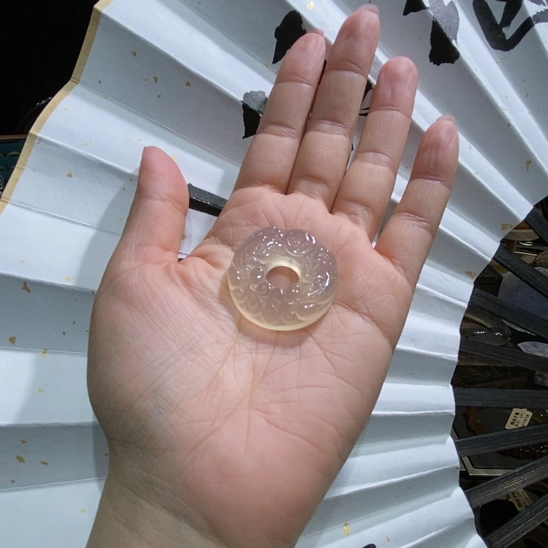 玛瑙/玉髓颈饰未镶嵌不****?