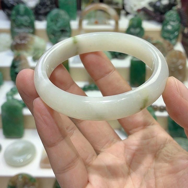 独山玉未镶嵌手镯57.6圈口