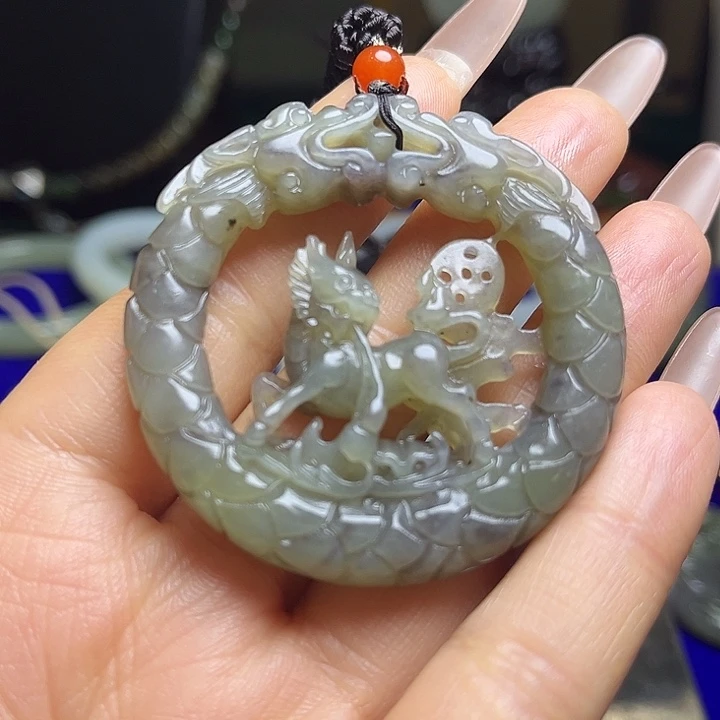 和田玉（糖玉）未镶嵌颈饰