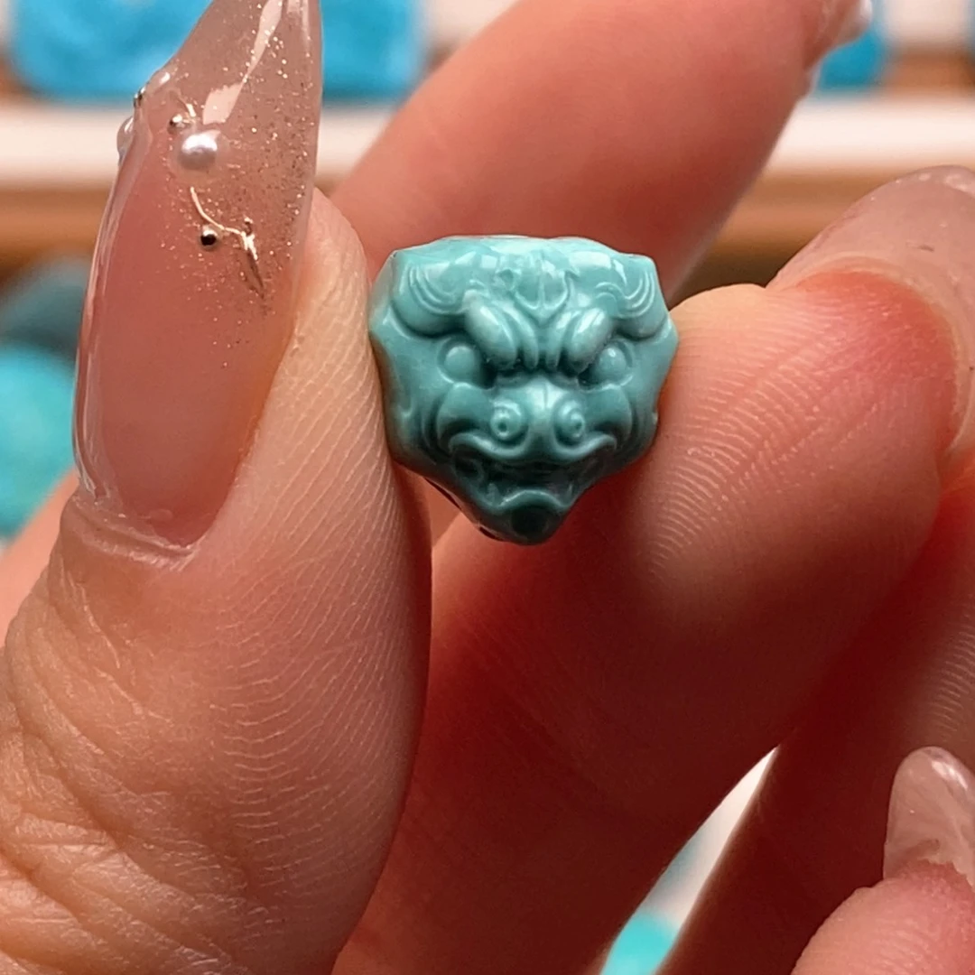 绿松石颈饰未镶嵌