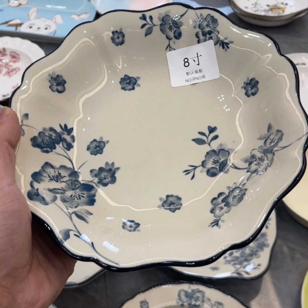 陶瓷微瑕餐具介意勿拍，满18飞！