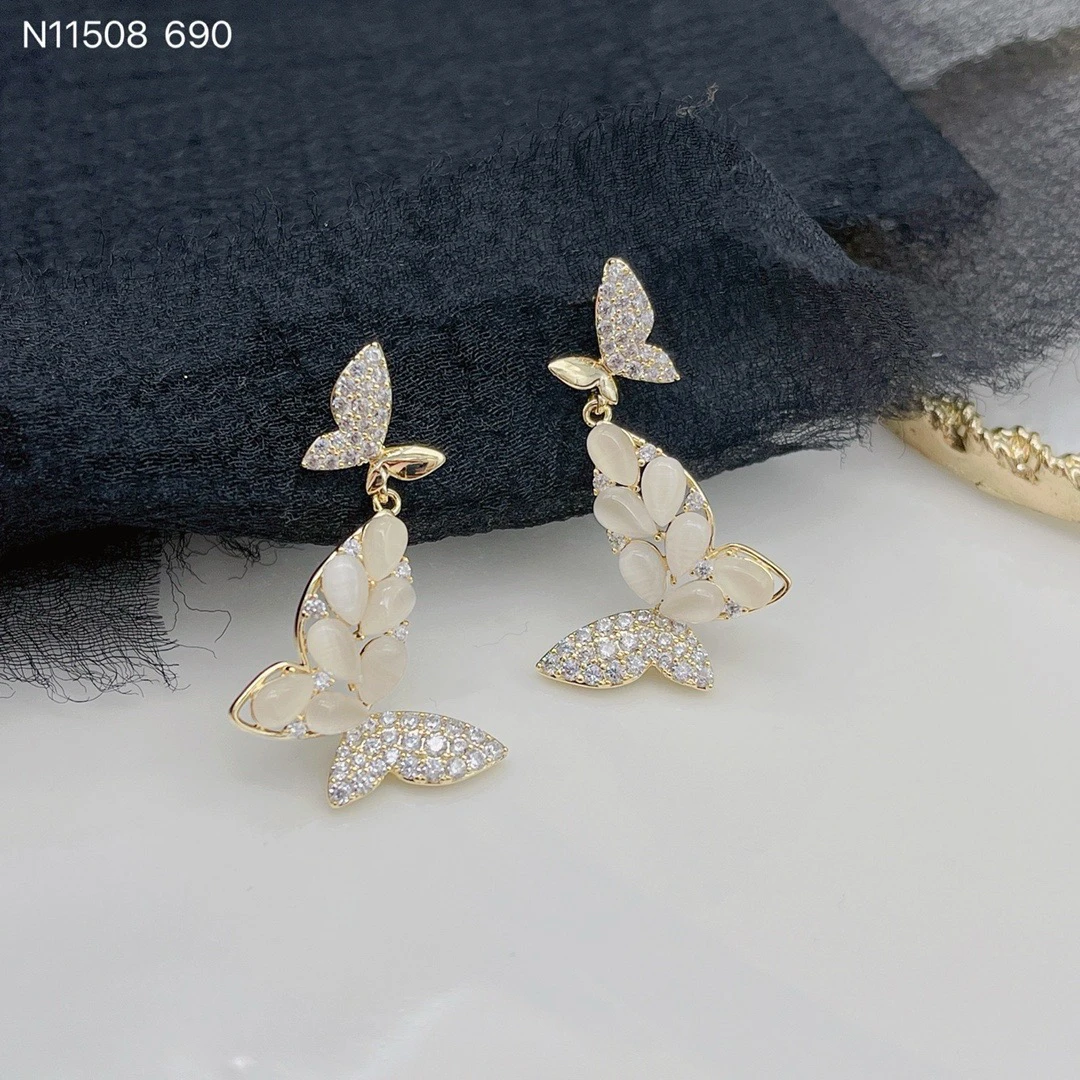 铜合金耳饰 欧比雅比蝴蝶时尚少女饰品ins文艺气质耳坠耳钉轻奢