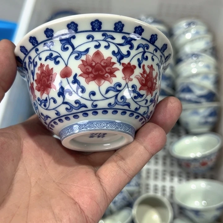 瓷片白青花釉里红缠枝莲压手杯全品